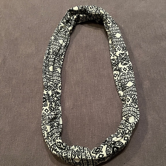 Boho Patterned Infinity Scarf - Picture 3 of 5